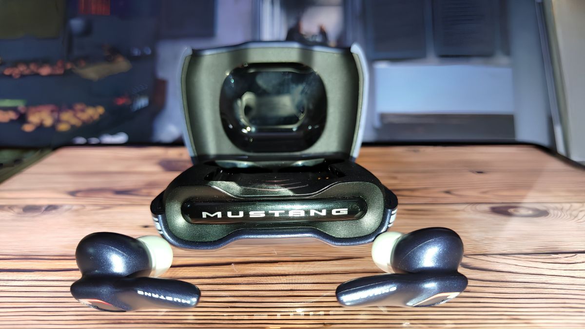 Boult Mustang Torq earbuds review: A stylish ride with powerful bass ...