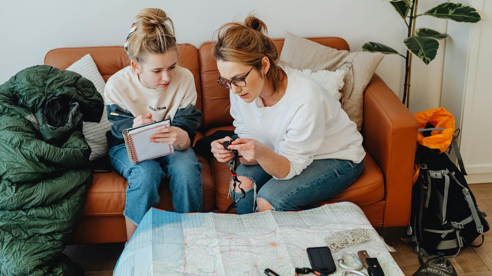 Planning a trip? Equip yourself with these must have gadgets for Apple device users