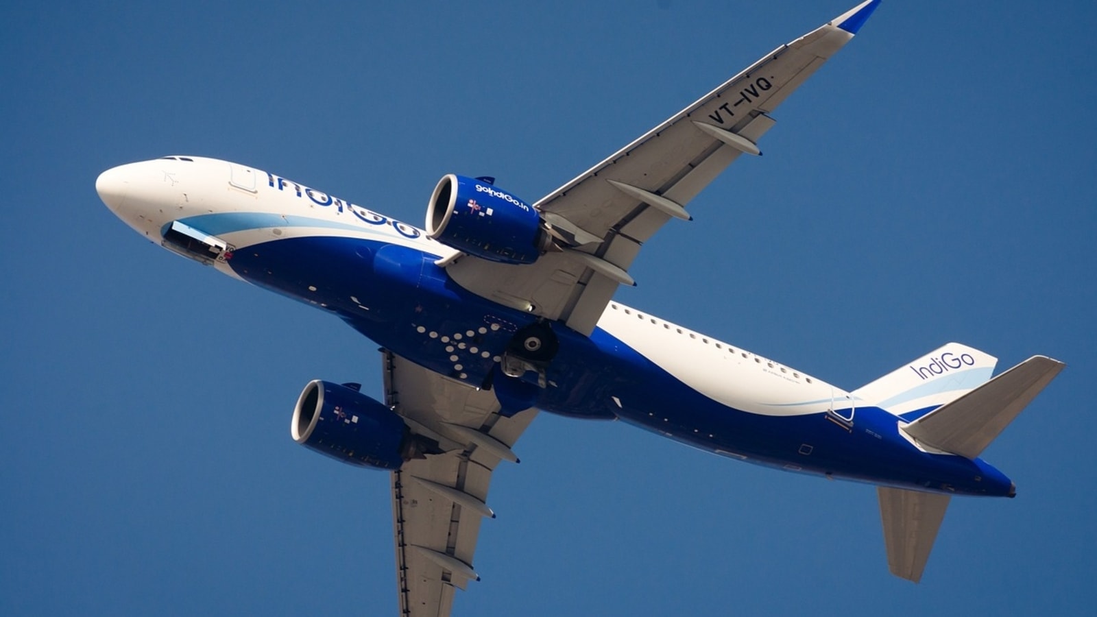 IndiGo is giving free Apple iPad to these pilots to reduce weight of