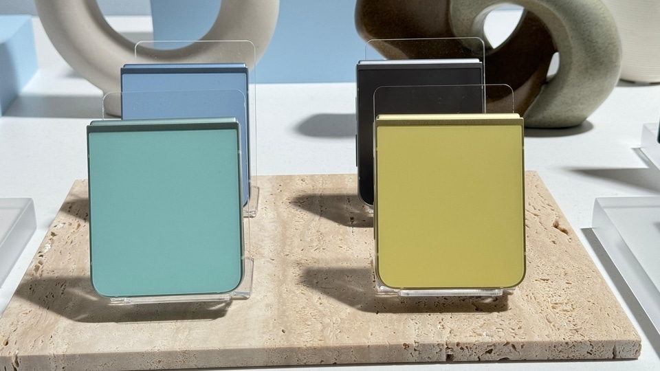 The Samsung Galaxy Z Flip 6 is backed by a 4000mAh battery.
