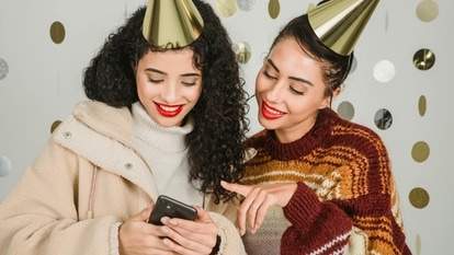 Airtel and Jio launches limited time festive prepaid plans with extra benefits and discounts- All details