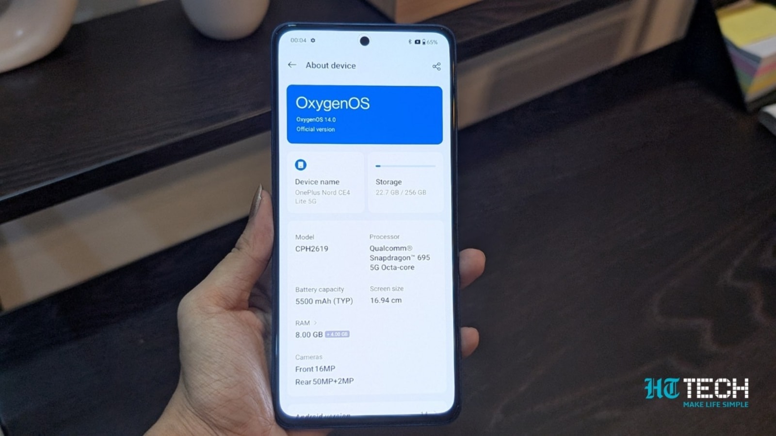 OxygenOS 15 leak reveals iOS like features, customiwation options, and a hidden ‘Never Settle’ easter egg