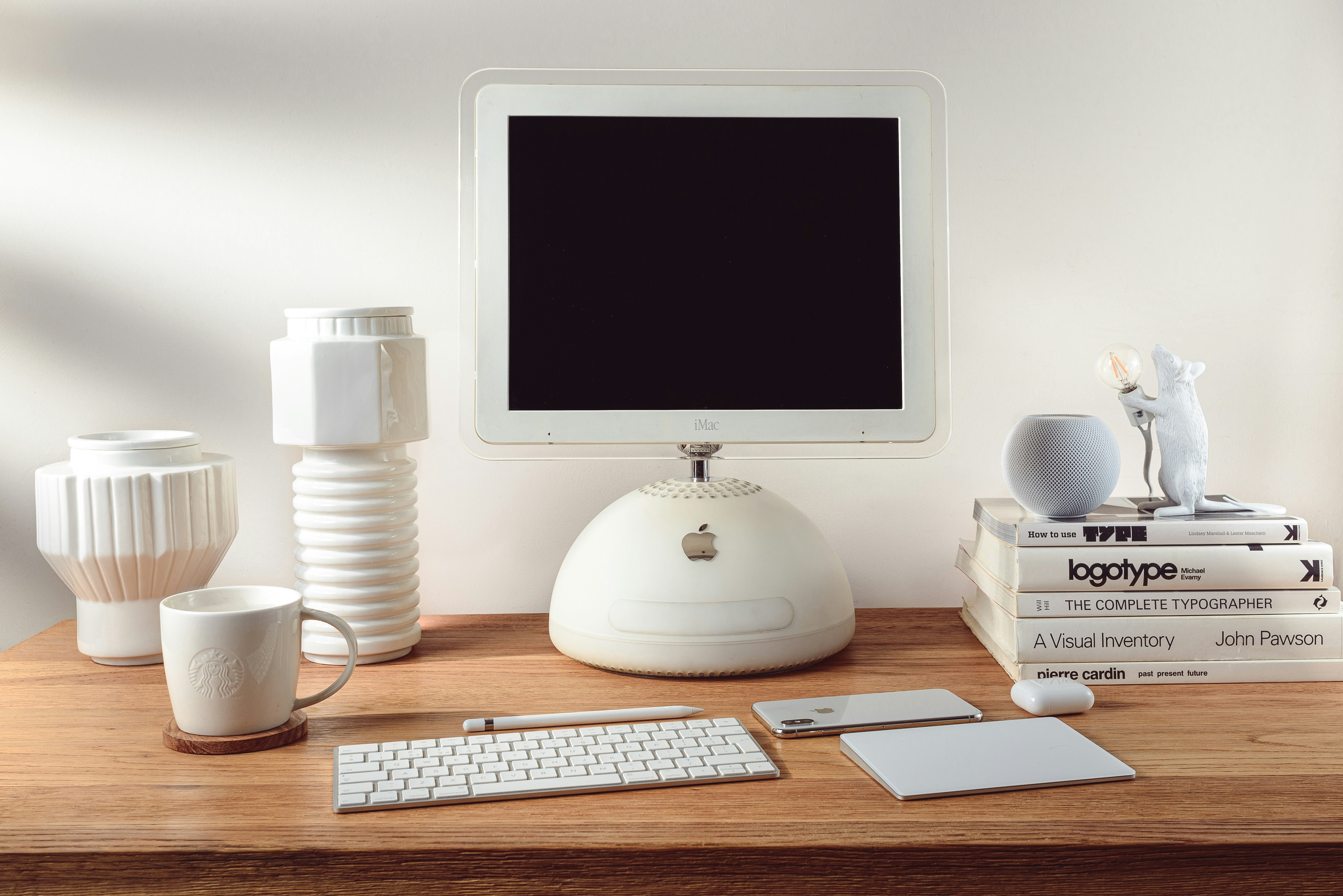 Smart Home Hub: Apple has been working on this project for quite a long time and it is codenamed “Pebble.” Now, the Smart Home Hub is expected to be launched in March 2025 with a 7-inch screen enabling users to access its functionalities, access apps, and others. However, more of its features and functionalities are yet to be revealed. Apple’s smart home