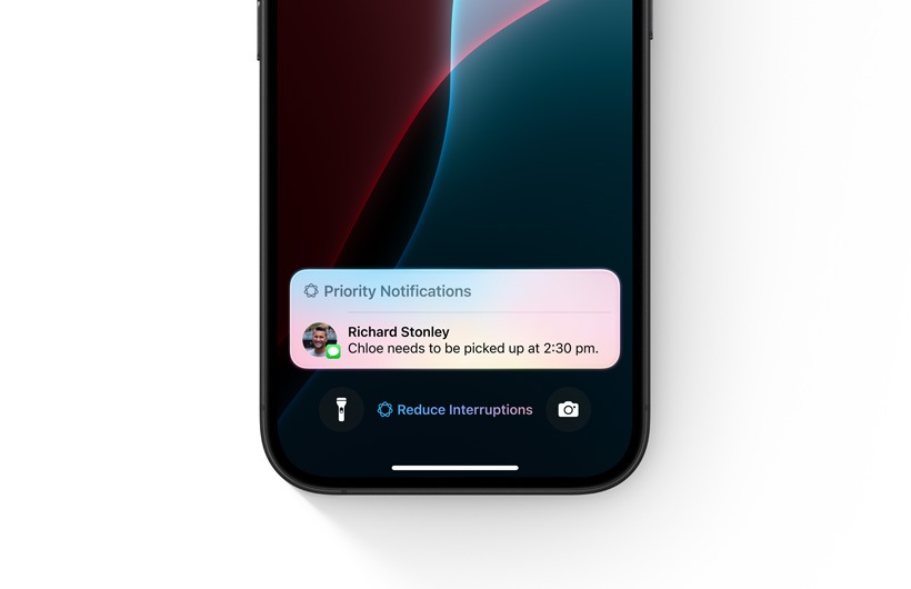 Notification summaries: This is one of the most interesting tools to avoid reading long-form notifications. Apple Intelligence smartly summarises notifications, allowing iPhone users to just read the important parts of the messages. This way users can only act on important notifications, making their iPhone usage even more personalised. iOS 18.1 update