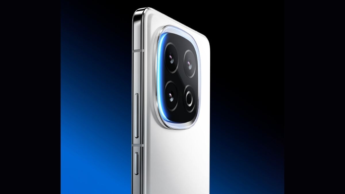 The iQOO 13 is expected to come with a triple camera setup consisting of a 50MP Sony IMX921 main camera sensor, a 50MP ultra-wide-angle camera, and a 50MP telephoto lens with 3x optical zoom. On the front, the smartphone may come with a 50MP selfie camera. Note that these specs are based on iQOO 13’s Chinese variant. iQOO 13