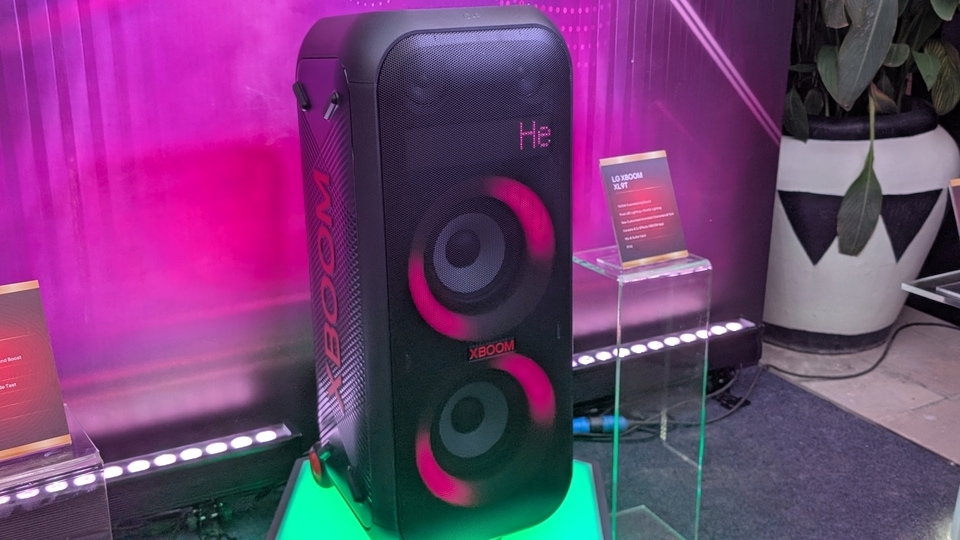 LG XBOOM XL9T: It is a high-impact party speaker that offers 1000W sound output. It features 8-inch woofers and 3-inch tweeters to deliver high-bass sound indoors or outdoors. LG also showcases its new Pixel LED lighting which is called woofer lighting. One of the unique features of the speaker is that its lights can be customised into text, characters or emojis, allowing users to set the lighting based on the theme of the party. LG stretchable car display