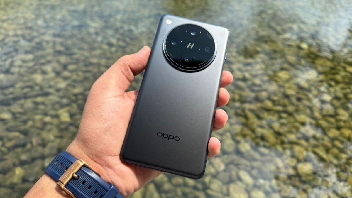 Oppo has officially launched the Find X8 and Find X8 Pro in India, following their debut in China. The phones are part of Oppo’s flagship series, featuring advanced camera technology and the latest MediaTek chipset. Oppo Find X8 and X8 Pro