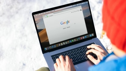Google must sell Chrome to restore competition in online search, DOJ argues