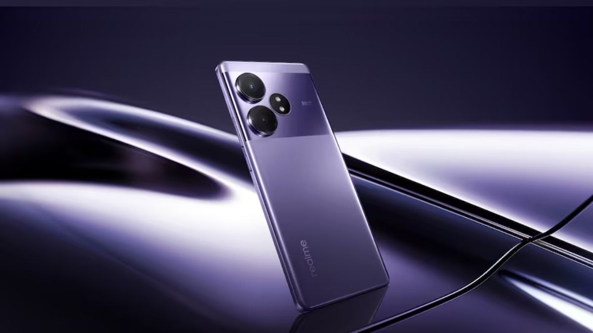 Realme Neo 7: This smartphone has been in talks for quite some time with rumours surrounding the global launch. Reportedly, the Realme Neo 7 is expected to be powered by the MediaTek Dimensity 9300+ processor. It is expected to feature a 6.78-inch AMOLED display with a 120Hz refresh rate. Now, the official launch may take place this month. Realme Neo 7