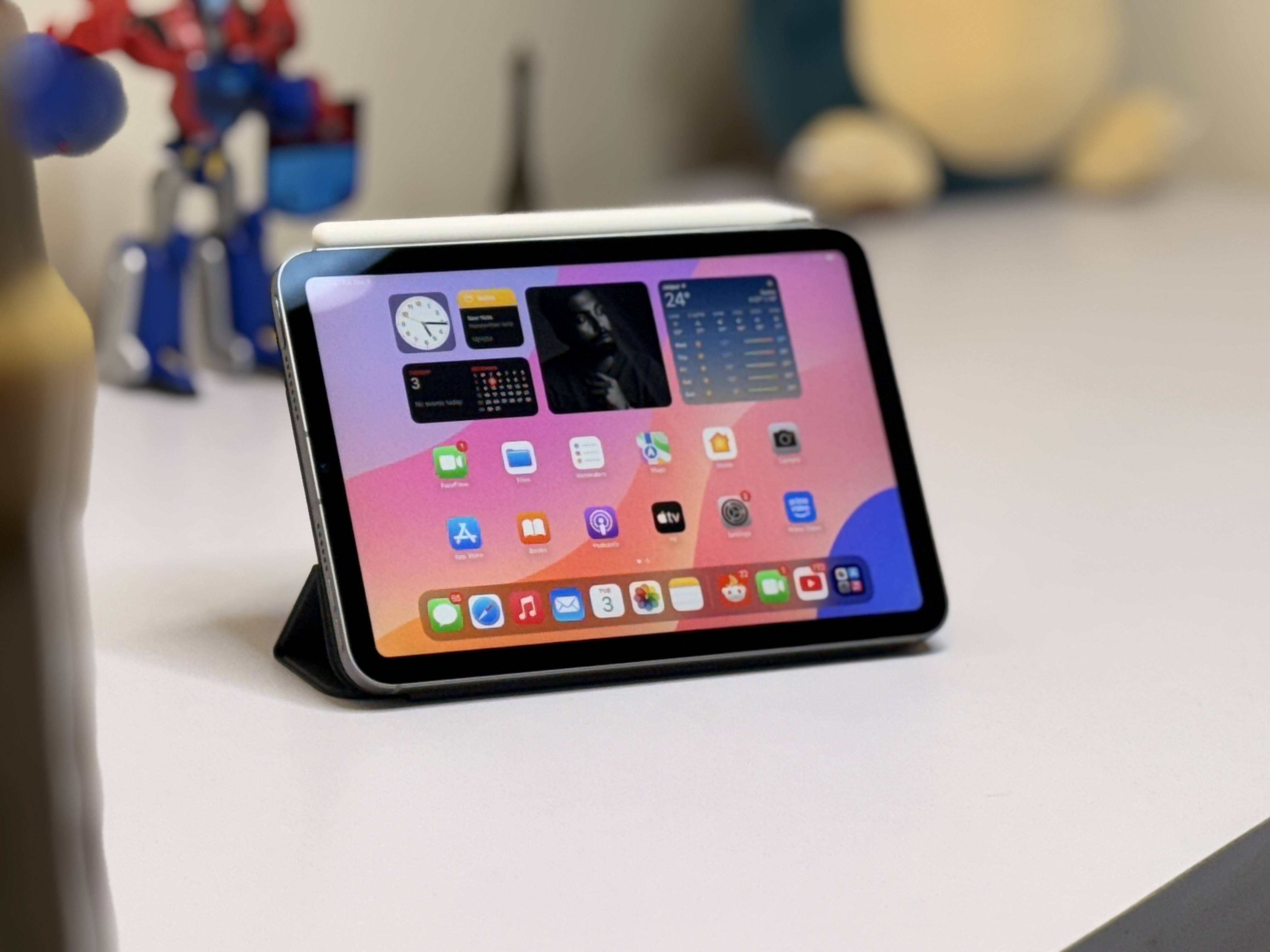 iPad mini 7 only works with the Apple Pencil Pro and the Apple Pencil USB-C iPad mini 7 only works with the Apple Pencil Pro and the Apple Pencil USB-C