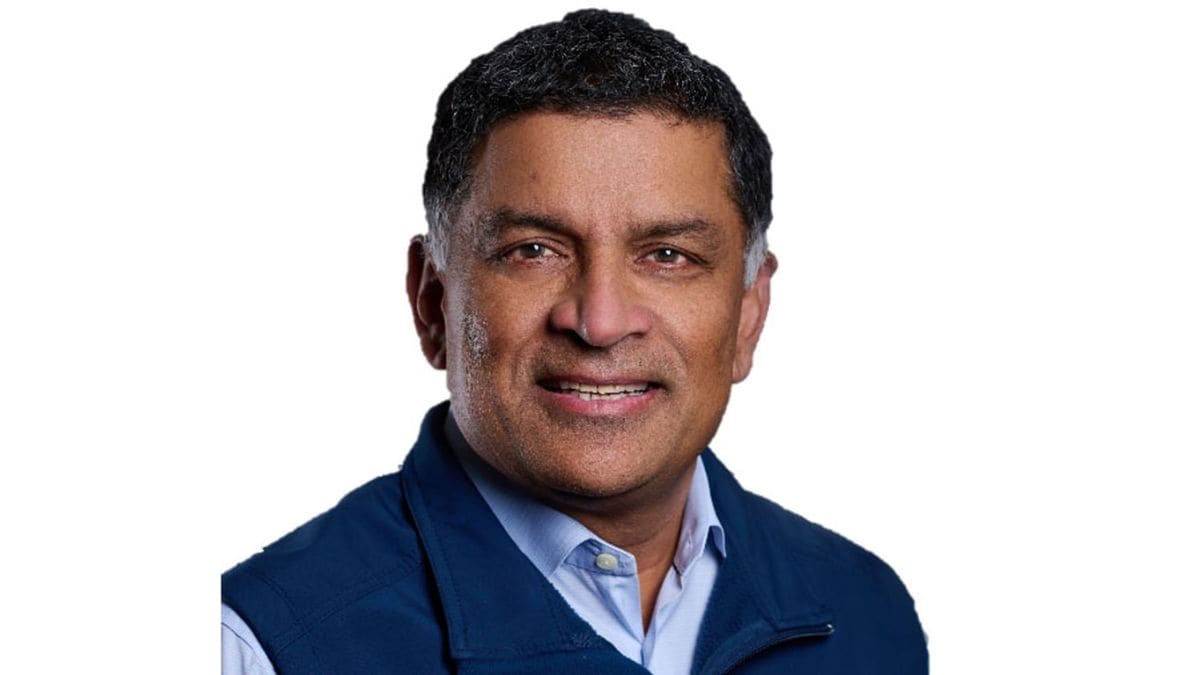Vivek Sankaran: Vivek Sankaran became Albertsons’ CEO in 2019. With an MBA from the University of Michigan and a master's in manufacturing from Georgia Tech, he has extensive leadership experience in consumer goods and retail. Vivek Sankaran