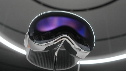 Apple aims to bring AI features and spatial content app to Vision Pro