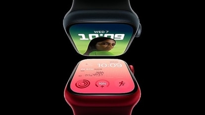  Apple watches