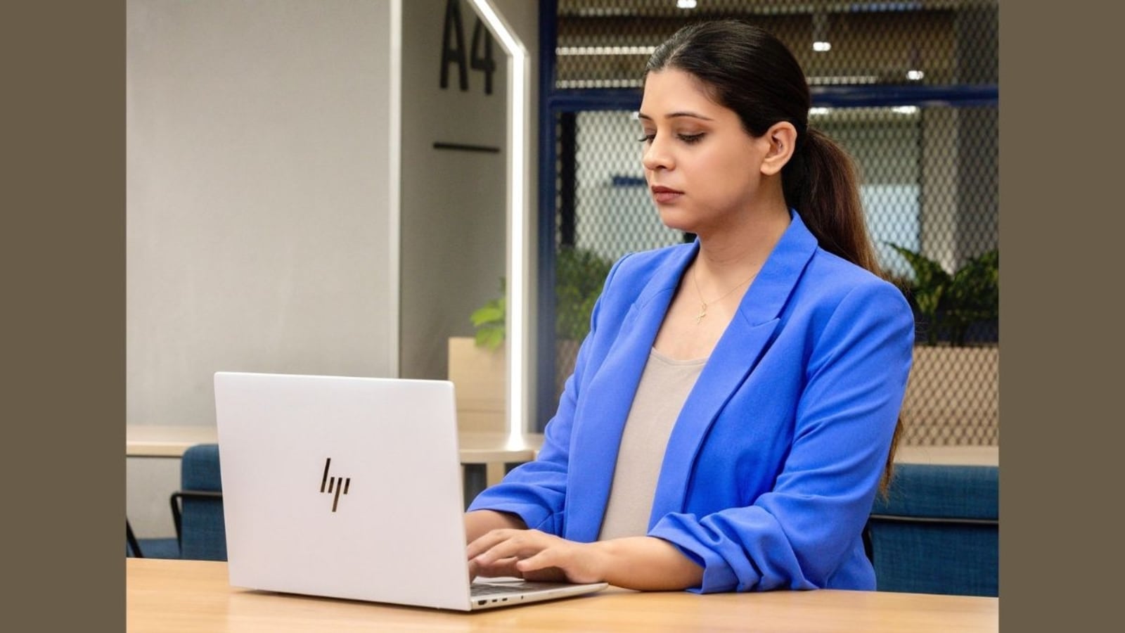 HP EliteBook, HP ProBook, and HP OmniBook series are packed with several AI features, including HP AI Companion, Poly Camera Pro and more. HP AI PCs