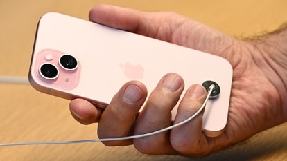 iPhone 15, Samsung Galaxy S24 Ultra, and more mobiles at up to 37% discount in Amazon sale