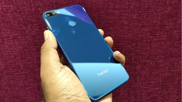 Honor 9N starts at a price of Rs 11,999 for the base model in India.