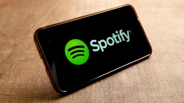 Spotify continues to dominate leaving Apple Music behind with 40 million subscribers.