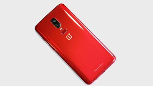 OnePlus 6 starts at  <span class='webrupee'>₹</span>34,999 for the base model with 6GB RAM and 64GB storage.