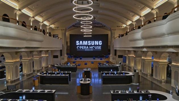 Samsung opens its biggest store world-wide