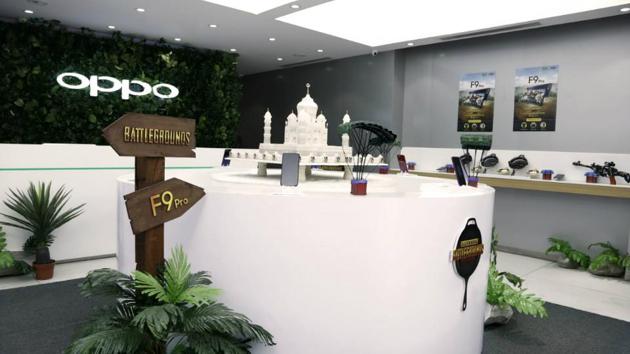 Oppo revamped its brand showroom with PUBG theme.