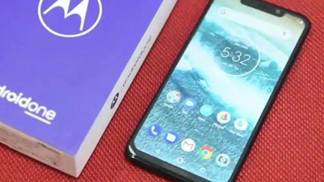 Motorola One Power comes with 5,000mAh battery.