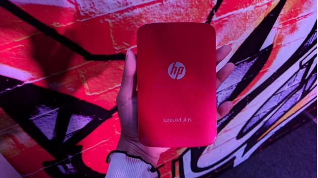 HP Sprocket Plus comes with free 10 ZINK photo print papers