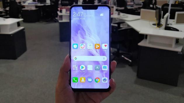 Huawei Nova 3 and P20 Pro are the first smartphones to receive EMUI 9.0 update.