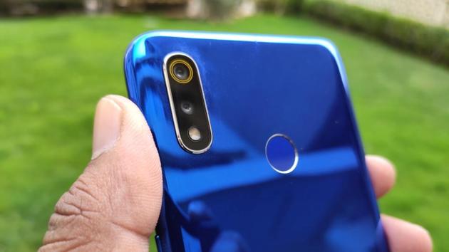 Realme 3 goes official.