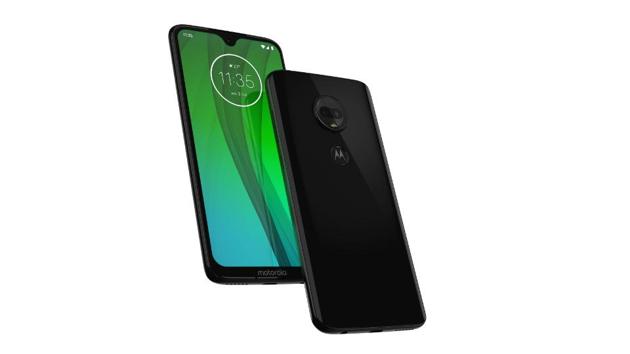 Moto G7 is priced at  <span class='webrupee'>₹</span>16,999.