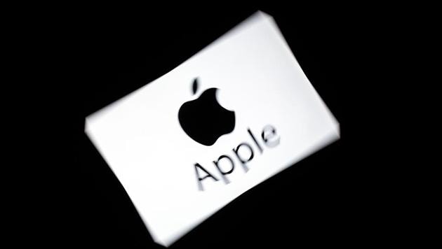 In this file photo taken on February 18, 2019 US multinational technology company Apple's logo is displayed on a tablet in Paris. - Apple said on April 30, 2019 that profits in the past quarter dropped amid slowing iPhone sales, but the results were above Wall Street expectations and sent shares sharply higher.