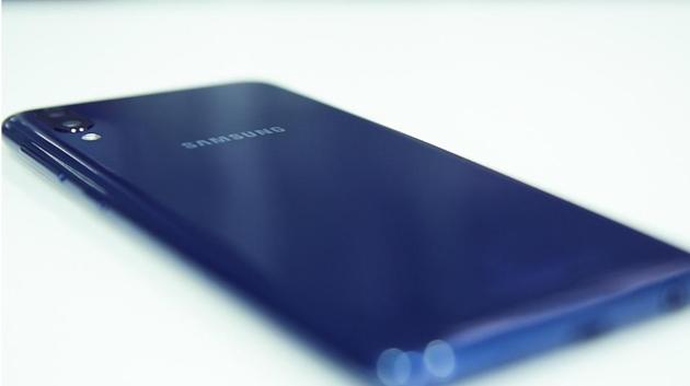 Samsung Galaxy M40 will be the first phone in the series with Infinity-O display.