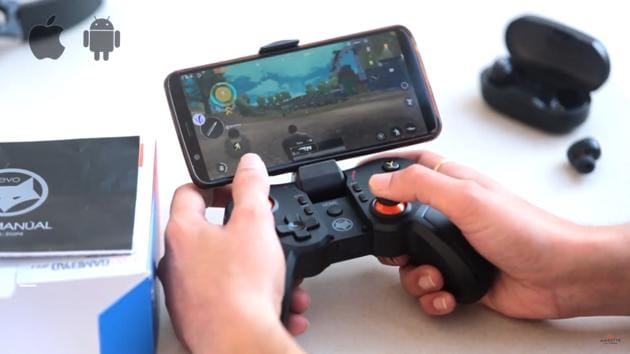 Amkette mobile gamepad controller