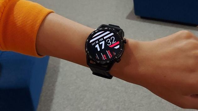 Huawei Watch GT 2 offers excellent battery life and a great display.