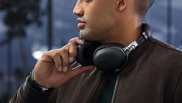 Montblanc has launched a pair of wireless headphones – the Montblanc Smart Headphones – that’s aimed at “mostly male travelers with luxury business lifestyles” who want “premium noise cancelling headphones”.