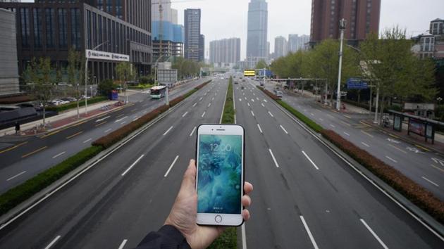 US senator says Apple, Google need to show contact tracing will not violate privacy (representative image)