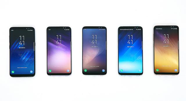 The smaller 5.8-inch Samsung Galaxy S8 will come with a QuadHD Infinity display with 570 pixels per inch (ppi) along with 4GB RAM. The S8 will have an internal memory of 64GB with microSD support upto 256GB.