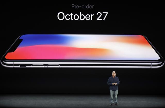 Schiller discusses the features of the new iPhone X. Schiller discusses the features of the new iPhone X.
