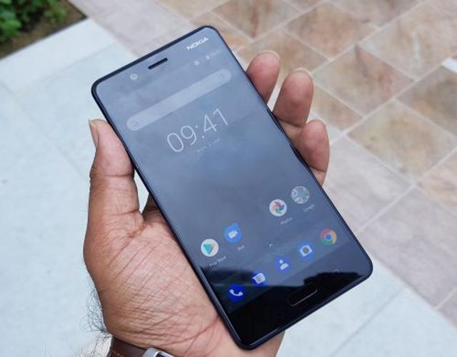 The Nokia 8 runs on pure Android. The Nokia 8 runs on pure Android.