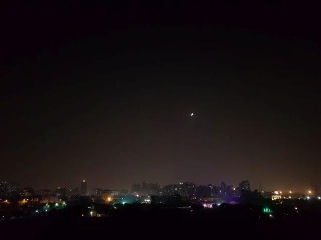 The low light photos aren't really mind blowing, but are better than a lot of Android smartphones. The low light photos aren't really mind blowing, but are better than a lot of Android smartphones.