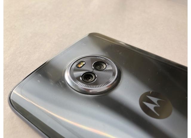 A closer look at Moto X4's unique camera ring. A closer look at Moto X4's unique camera ring.