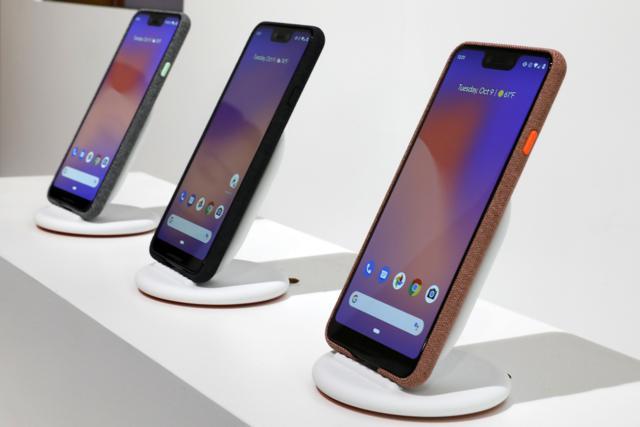 Google's new Pixel 3 phone plays catch-up with Apple and Samsung on hardware. It's really designed to showcase Google's advances in software, particularly in artificial intelligence. Google's new Pixel 3 phone plays catch-up with Apple and Samsung on hardware. It's really designed to showcase Google's advances in software, particularly in artificial intelligence.