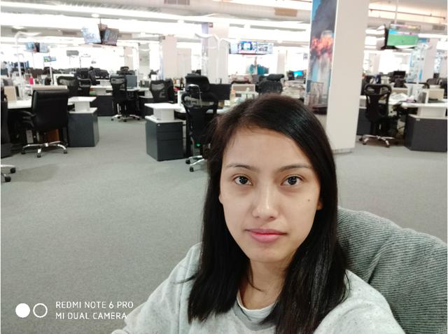 Xiaomi Redmi Note 5 Pro features dual 20-megapixel and 2-megapixel selfie cameras. Xiaomi Redmi Note 5 Pro features dual 20-megapixel and 2-megapixel selfie cameras.