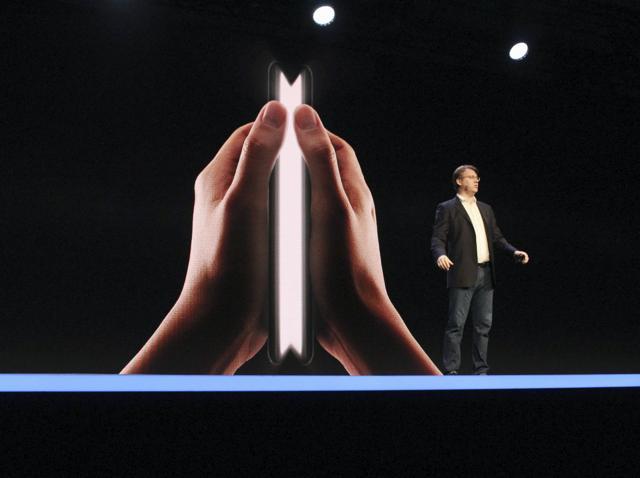 Samsung will launch its foldable phone in early 2019 Samsung will launch its foldable phone in early 2019
