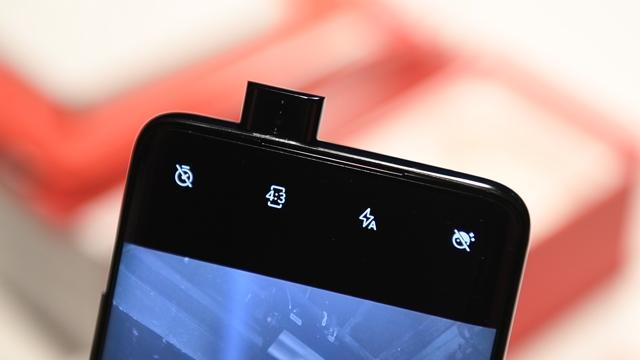 OnePlus 7 Pro embraces pop-up selfie camera module OnePlus 7 Pro embraces pop-up selfie camera module