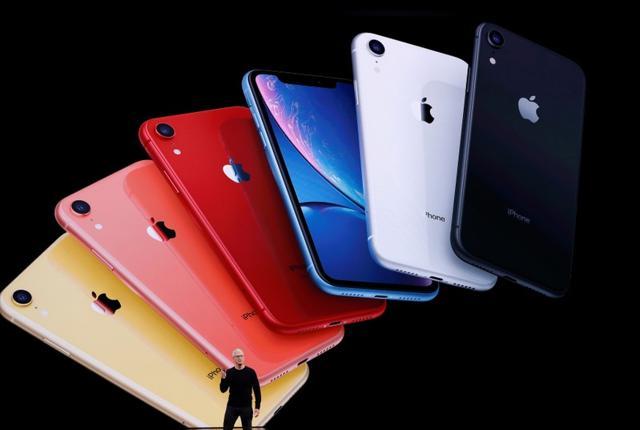 Apple's new iPhone 11 series runs on iOS 13 out-of-the-box. Apple's new iPhone 11 series runs on iOS 13 out-of-the-box.