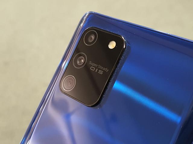 The Samsung Galaxy S10 Lite gets 8GB RAM onboard with 128GB inbuilt storage. The Samsung Galaxy S10 Lite gets 8GB RAM onboard with 128GB inbuilt storage.