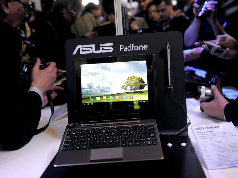 An Asus Padphone is pictured during its presentation in Barcelona on the opening day of the Mobile World congress. The 2012 Mobile World Congress, the world's biggest mobile fair, will be held from February 27 to March 1 in Barcelona. AFP/Josep Lago An Asus Padphone is pictured during its presentation in Barcelona on the opening day of the Mobile World congress. The 2012 Mobile World Congress, the world's biggest mobile fair, will be held from February 27 to March 1 in Barcelona. AFP/Josep Lago