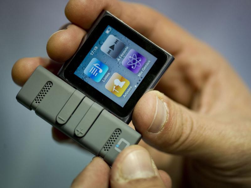 French company Nelyo introduced the world's smallest Ipod docking speaker system in hall 15 at the world's biggest high-tech fair, the CeBIT, on March 6, 2012 in Hanover, central Germany. Brazil is the partner country of the CeBIT 2012, which is running until March 10. AFP PHOTO / ODD ANDERSEN French company Nelyo introduced the world's smallest Ipod docking speaker system in hall 15 at the world's biggest high-tech fair, the CeBIT, on March 6, 2012 in Hanover, central Germany. Brazil is the partner country of the CeBIT 2012, which is running until March 10. AFP PHOTO / ODD ANDERSEN