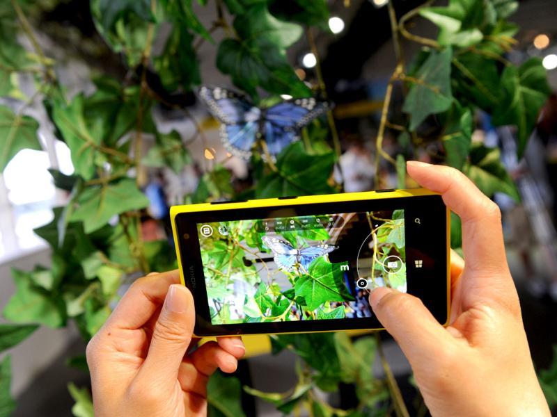 The Nokia Lumia 1020 smartphone is displayed during an announcement event in New York. Photo: Diane Bondareff/Invision for Nokia/AP The Nokia Lumia 1020 smartphone is displayed during an announcement event in New York. Photo: Diane Bondareff/Invision for Nokia/AP