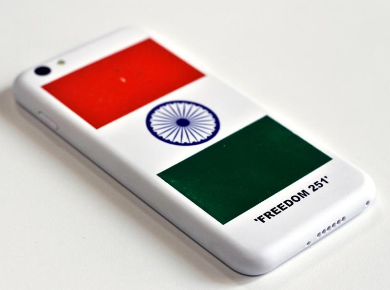 Freedom 251: V Indii se začal prodávat smartphone za 100 korun, stránky  nápor zájemců nevydržely – SMARTmania.cz
